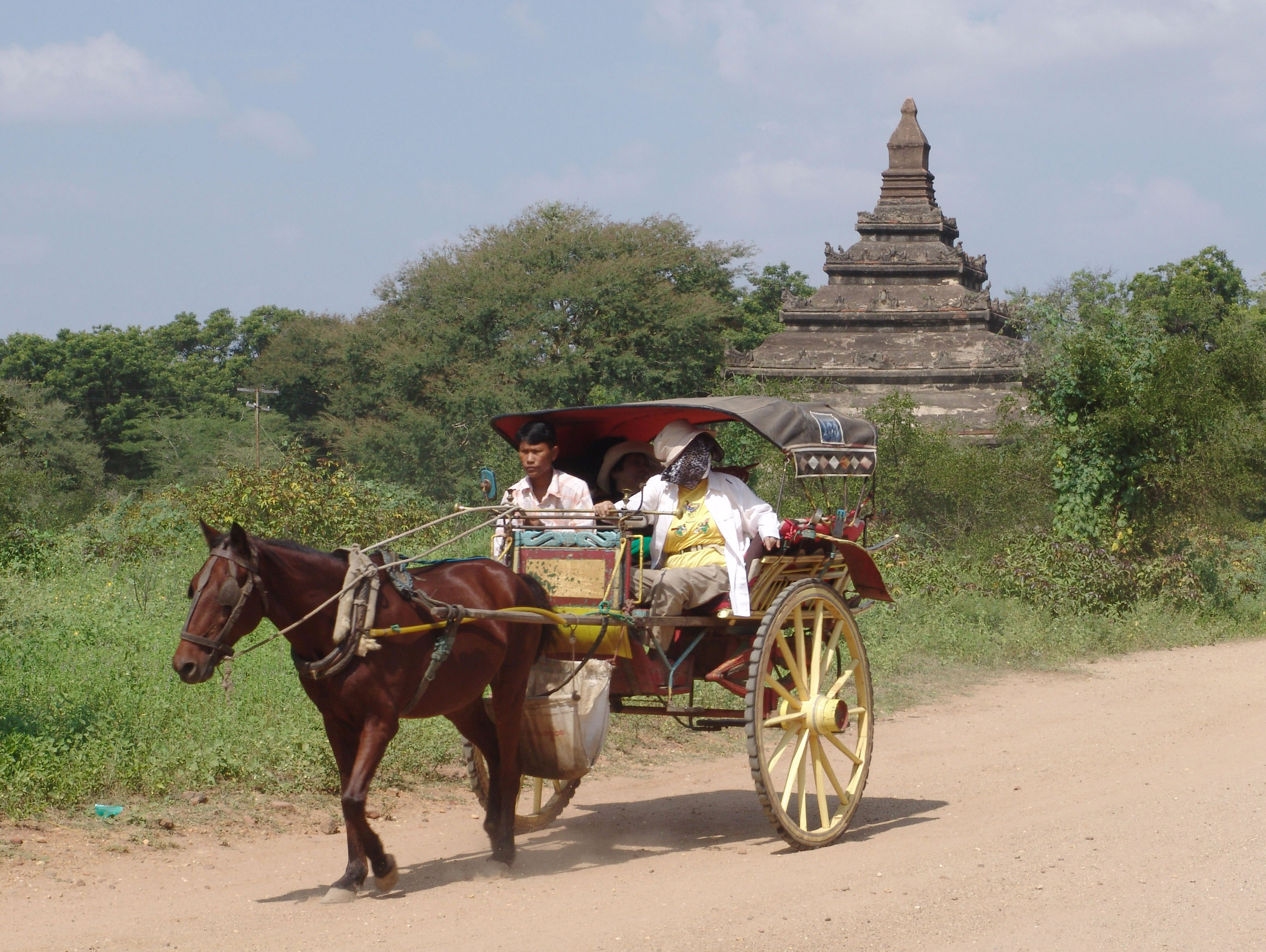 asisbiz-myanmar-transport-200511-09