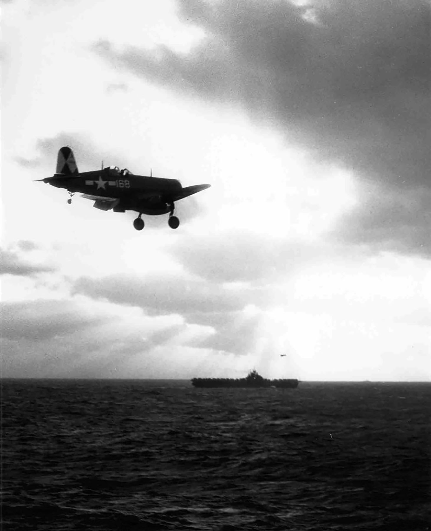 Asisbiz Vought F U D Corsairs Vbf White Circling To Land On Cv