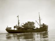 Asisbiz HMT ADRONIE CAMIEL a Belgian fishing trawler helped patrol Milford Haven and Fishguard IWM A7907