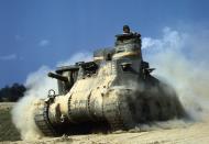 Asisbiz US Army training preparations prior to Operation Torch with the M3 Lee at Fort Knox Jun 1942 01.