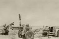Asisbiz Bristish army artillery Ordnance QF 25 pounder knocked out during fall of Tobrok 17 21 June 1942 ebay 01