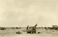Asisbiz Bristish army artillery Ordnance QF 25 pounder knocked out during fall of Tobrok 17 21 June 1942 ebay 02