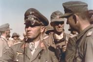 Asisbiz German Cmd GenLt Erwin Rommel Deutsches Afrika Korps DAK in North Africa circa 1942