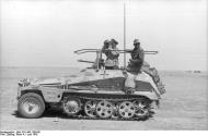 Asisbiz German Cmd GenLt Erwin Rommel Deutsches Afrika Korps DAK in SdKfz 250 named Greif after mythical beast 1942 03