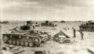 Asisbiz German armor DAK 15th Panzer Division PzKpfw IV tanks captured by Allied forces 1941 ebay 01