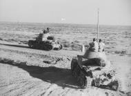 Asisbiz Italian armor manoeuvring for the Battle of Alam el Halfa Egyptian Front 31st Aug 1942 NIOD