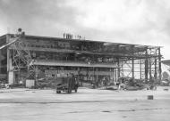 Asisbiz Destroyed Hangar and aircraft destroyed as a result of the Japanese bombing on Pearl Harbor 7th Dec 1941 80 G 32477