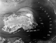 Asisbiz Vertical aerial photograph from 17,200 of Pearl Harbor 3rd May 1940 80 G 411117