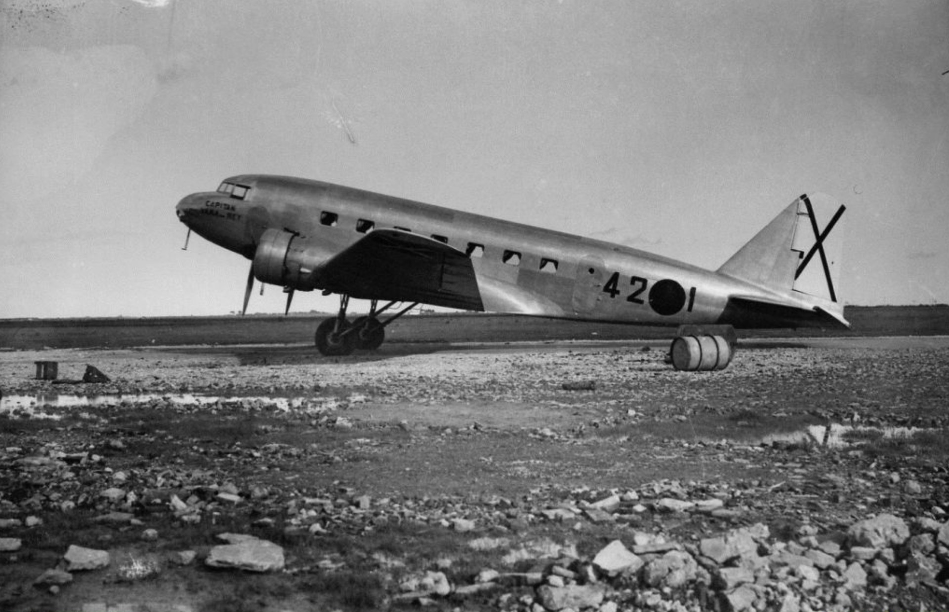 Asisbiz Douglas DC 2 Spanish Postal Airlines captured by Nationalist ...