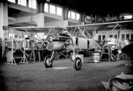 Asisbiz Aviazione Legionaria Fiat CR 32 Chirri being assembled in Spain 1936 01