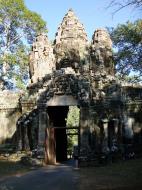 Asisbiz Angkor Wat style architecture Victory Gate Jan 2010 07