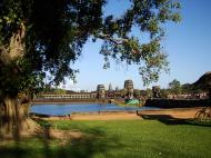 Asisbiz Angkor Wat approaches western Angkor Siem Reap 01