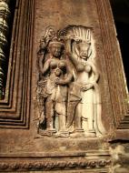 Asisbiz Angkor Wat Khmer architecture bas relief devatas Siem Reap 09