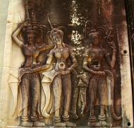 Asisbiz Angkor Wat Khmer architecture bas relief devatas Siem Reap 18