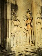 Asisbiz Angkor Wat Khmer architecture bas relief devatas Siem Reap 45