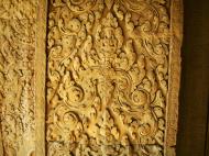 Asisbiz Decorative 12th ce Khmer Style bas relief carvings Angkor Wat 07