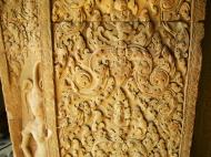 Asisbiz Decorative 12th ce Khmer Style bas relief carvings Angkor Wat 08
