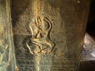 Asisbiz Decorative Khmer Style bas relief dancing apsaras Angkor Wat 03