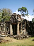 Asisbiz B1 Banteay Kdei Temple Gopura II Angkor Jan 2010 13