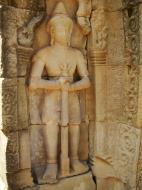 Asisbiz C Banteay Kdei Temple hall of dancers Bas relief guardian 03