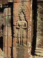 Asisbiz D Banteay Kdei Temple main enclosure Bas relief guardian 01