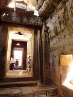 Asisbiz D Banteay Kdei Temple main enclosure inner passageways 07