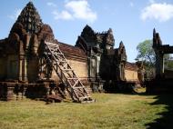 Asisbiz Banteay Samre Temple main sanctuary libraries East Baray 19