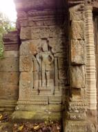 Asisbiz Baphuon temple gate Khmer style mid 11th century Angkor 02