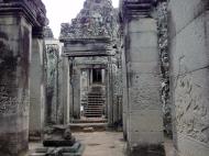 Asisbiz Bayon Temple Bas relief pillars three dancing apsaras Angkor 16