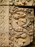 Asisbiz Phimeanakas Royal Palace inner eastern gate Bas reliefs 03