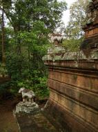 Asisbiz Phimeanakas celestial temple Terraces Hindu Khleang style Angkor 03