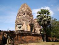 Asisbiz Facing West Pre Rup Temple outer towers East Baray 12