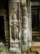 Asisbiz Preah Khan Bas relief mythic guardians Dvarapalas stand on guard 02