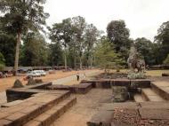 Asisbiz Lion Terrace of the Elephants walled city Angkor Thom 03