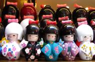 Asisbiz Yuyuan Market Chinese dolls Shanghai old town shopping street Shanghai China 06