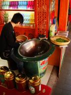 Asisbiz Yuyuan Market tea shop Shanghai old town shopping street Shanghai China 01