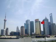 Asisbiz The Bund facing east across the Huangpu River to Pudongxin District Shanghai China 02