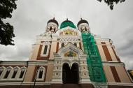 Asisbiz Alexander Nevsky Cathedral built around 1894 east entrance Tallinn Harju Estonia 01