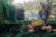 Asisbiz Travel to Claude Monet home or Chateau in Giverny France 10