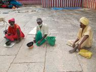 Asisbiz Madurai Alagar Kovil Temple The Garudar and Hanumar 2 Entrance 04