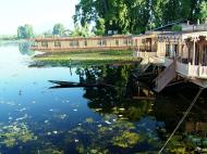 Asisbiz Kashmir Srinagar Dal lake panoramic views India India Apr 2004 033