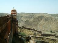 Asisbiz Rajasthan Jaipur Jaigarh Fort Jaivana cannon India Apr 2004 04