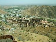 Asisbiz Rajasthan Jaipur Jaigarh Fort view of Amber Fort India Apr 2004 01