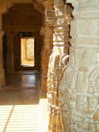 Asisbiz Rajasthan Jaisalmer Fort Jain Temple pilar engravings India Apr 2004 04