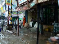 Asisbiz Madurai Sri Meenakshi Temple main road flooding India May 2005 03