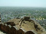 Asisbiz Nahargarh Fort Aravalli Hills overlooking city of Jaipur India Apr 2004 06