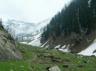 Asisbiz Kashmir Pahalgam Valley Treking by mountain pony India Apr 2004 074