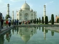 Asisbiz Agra Taj Mahal Mausoleum India Apr 2008 02