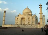 Asisbiz Agra Taj Mahal Mausoleum architecture India Apr 2008 04