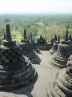 Asisbiz Java Yogyakarta Yogya Borobudur Pagoda stupas Aug 2000 09